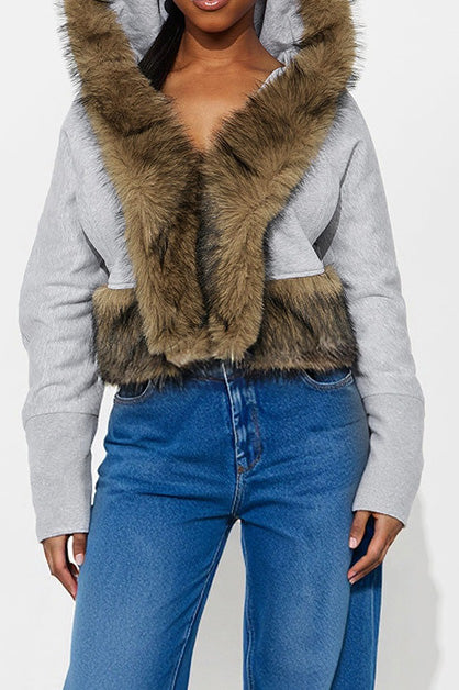 Sweatshirt with Fur Trim LavishDaily