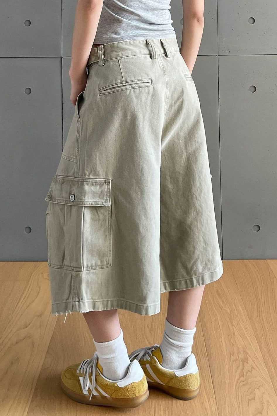 Baggy Cargo Capri Jeans with Utility Pockets Lavish Daily