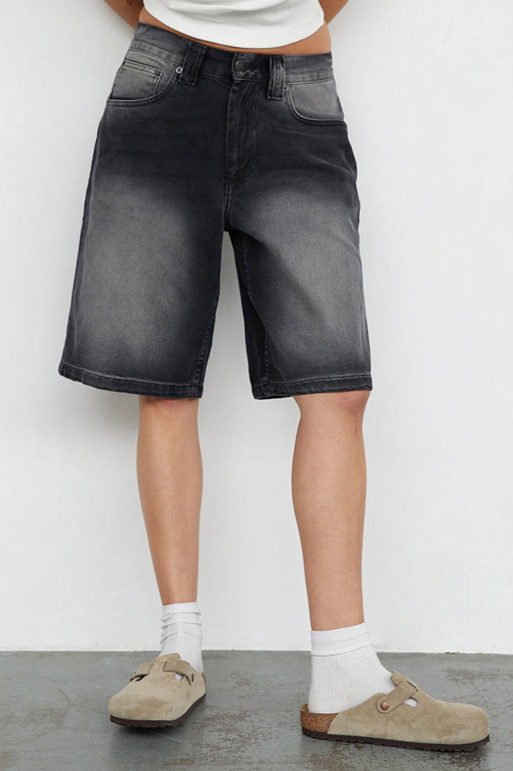 Mid-Thigh Length Casual Jeans Lavish Daily