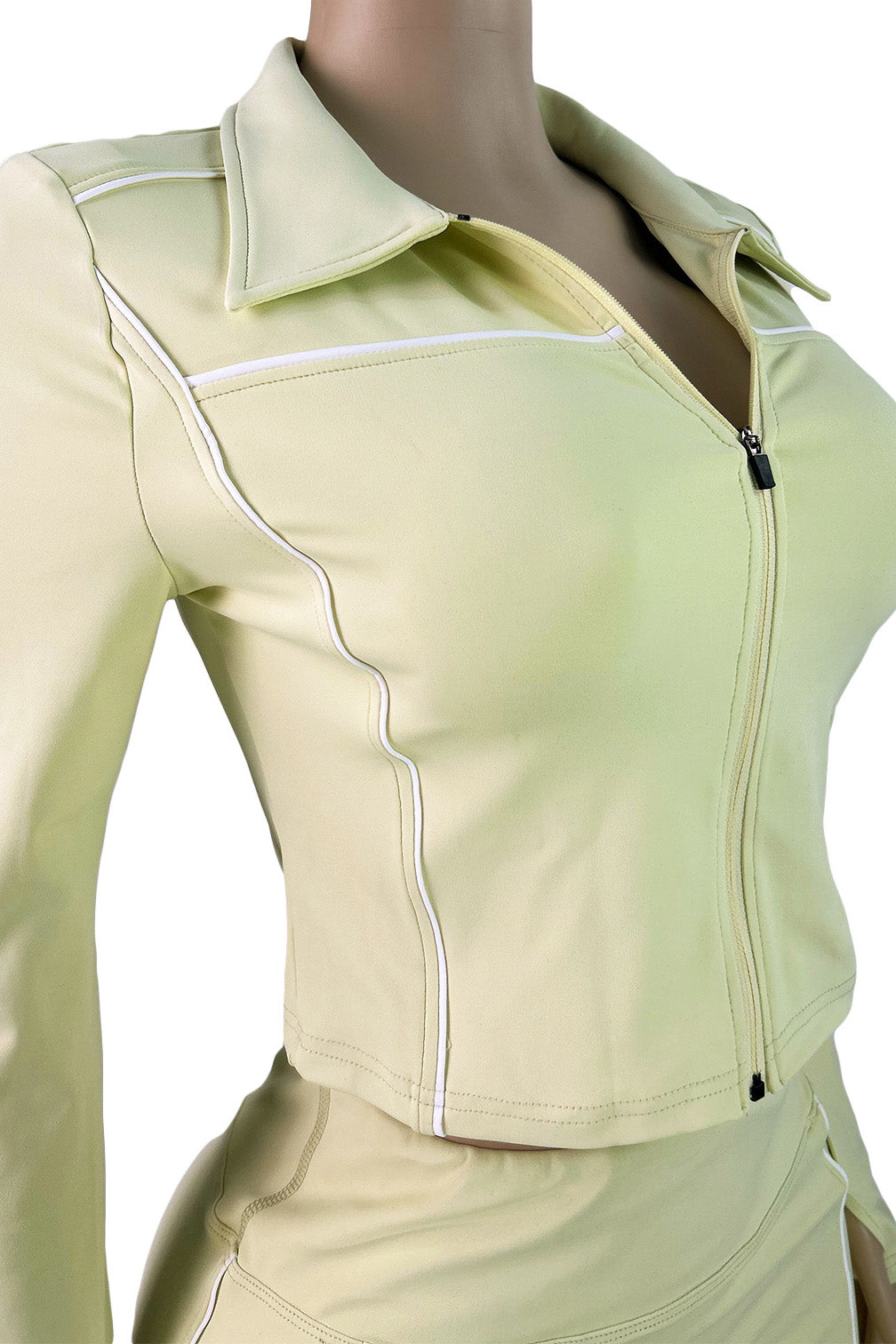 Zip-Up Thumbhole Top & Shorts Set - Sport Fit Lavish Daily