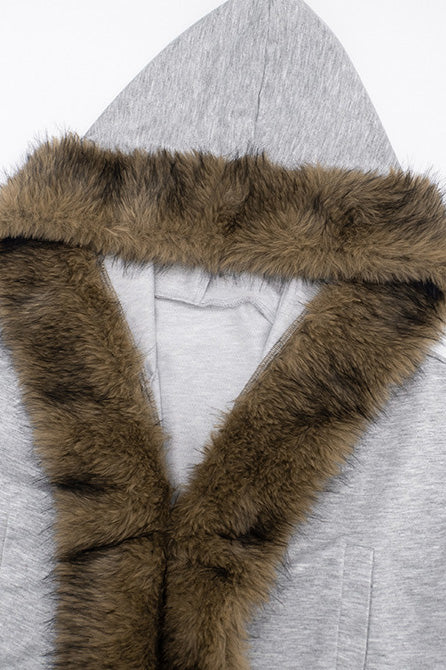 Sweatshirt with Fur Trim LavishDaily
